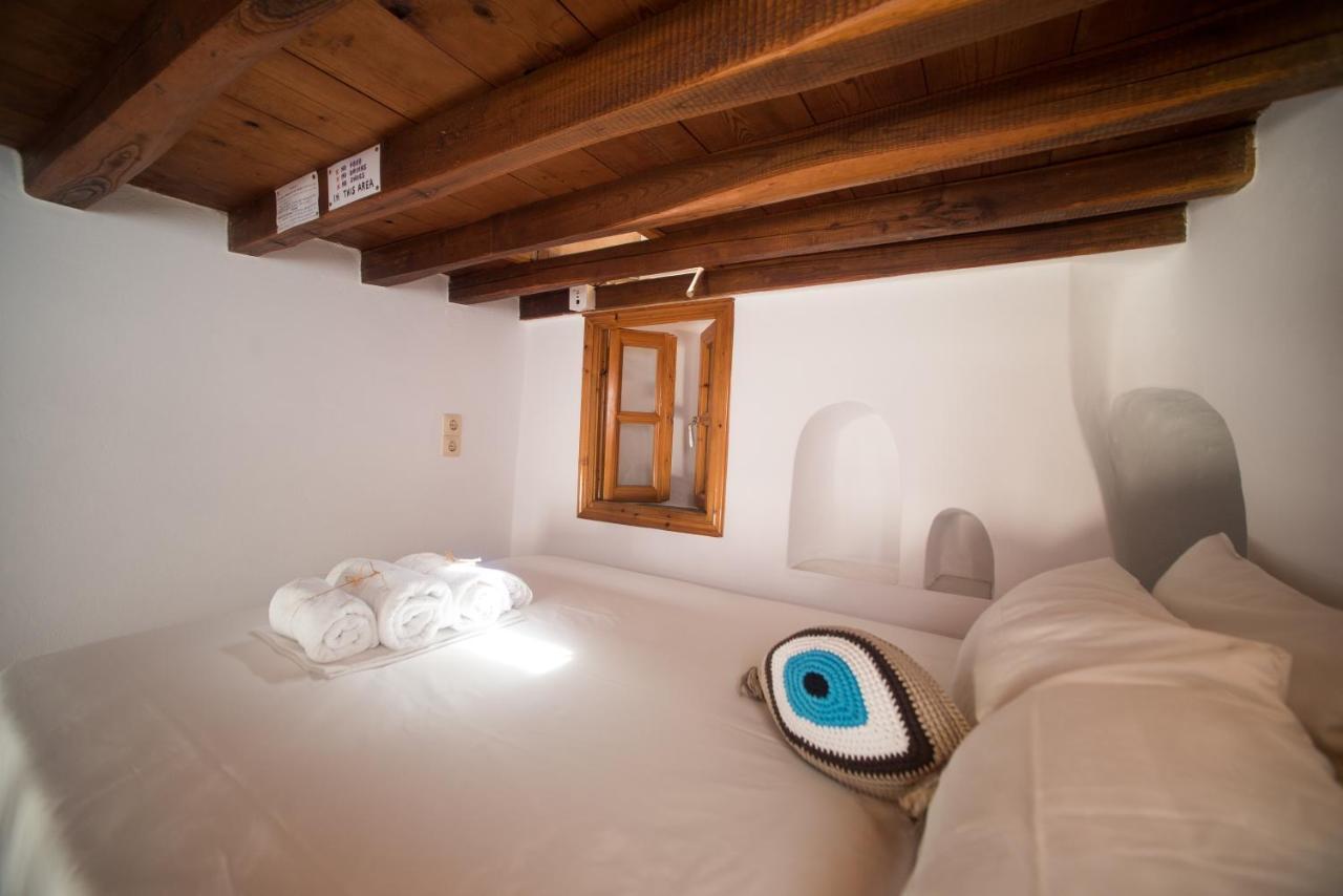 Bright & Relaxing Loft With Attic Room In The Heart Of Mykonos City Mykonos Town Екстериор снимка